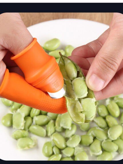 Silicone Vegetable And Fruits Thumb Cutter - Image 4