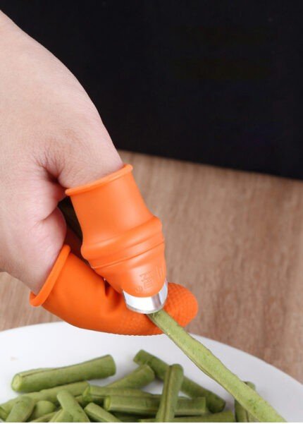 Silicone Vegetable And Fruits Thumb Cutter - Image 5