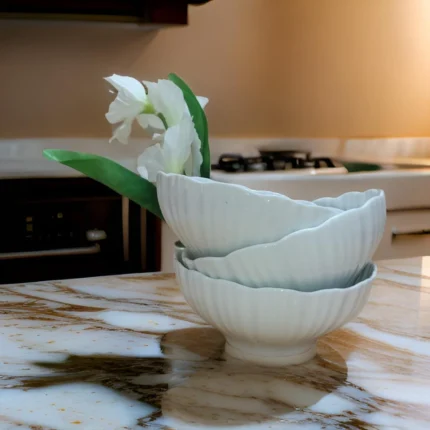 Ceramic curry bowl LOTUS CABAGE SHAPE