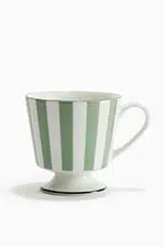 Footed porcelain mug - Image 2