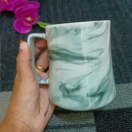 white marbel mug