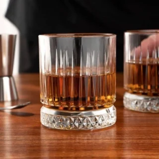 Transparent Diamond Design juice  Glass