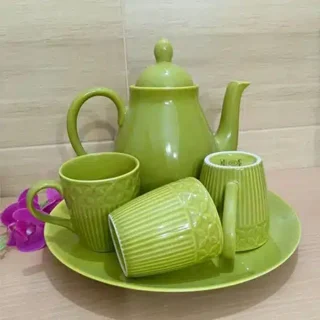 green color teapot set