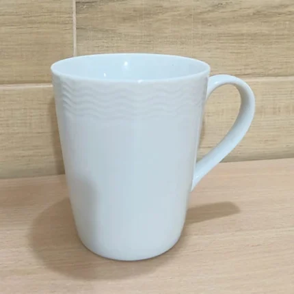 300ml, white embossed porcelain cute mug. - Image 3