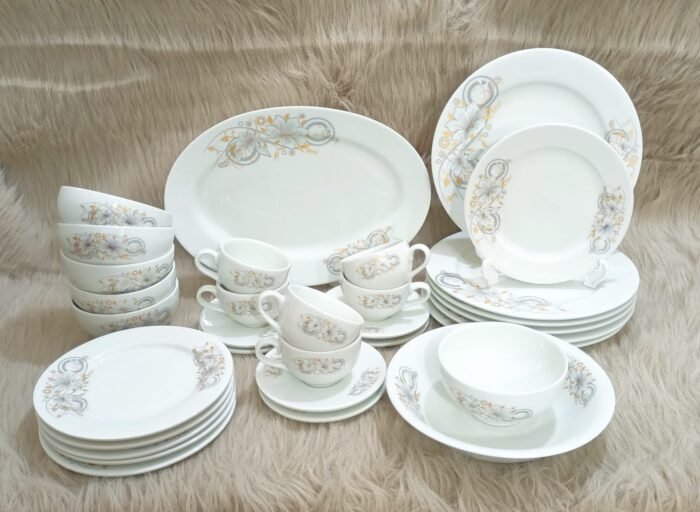 32 pieces print dinner set - Image 3
